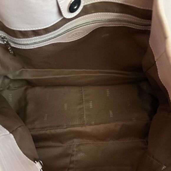 Tod's CS24 Beige Tote Bag - Picture 13 of 16